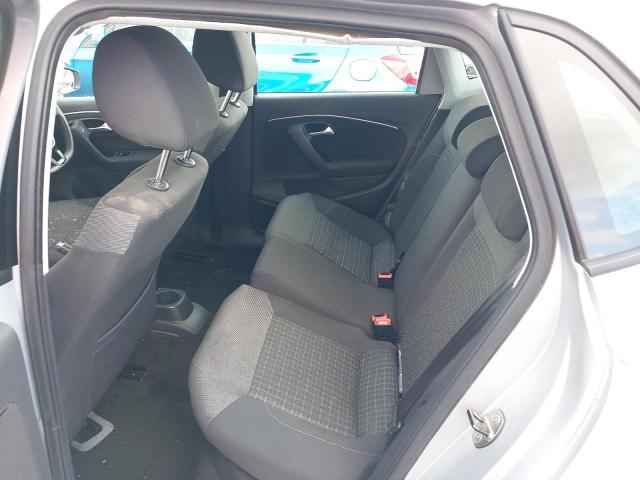 2015 VOLKSWAGEN POLO SE