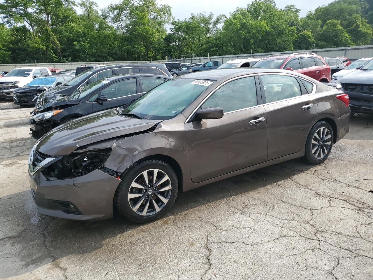 2017 Nissan Altima 2.5 за продажба в Ellwood City, PA - Front End