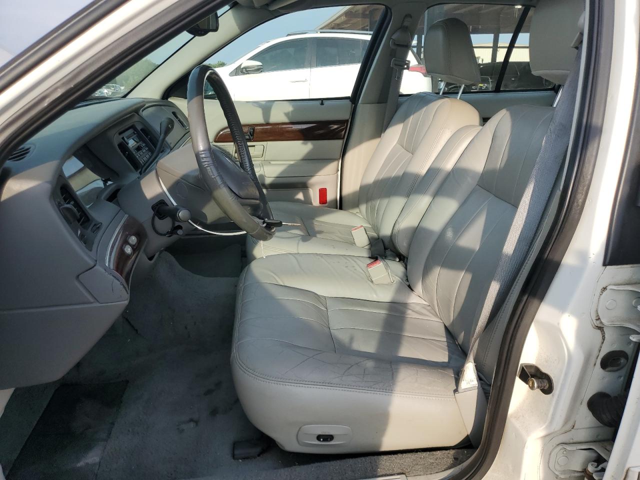 2003 Mercury Grand Marquis Ls VIN: 2MEFM75W33X677309 Lot: 61858215