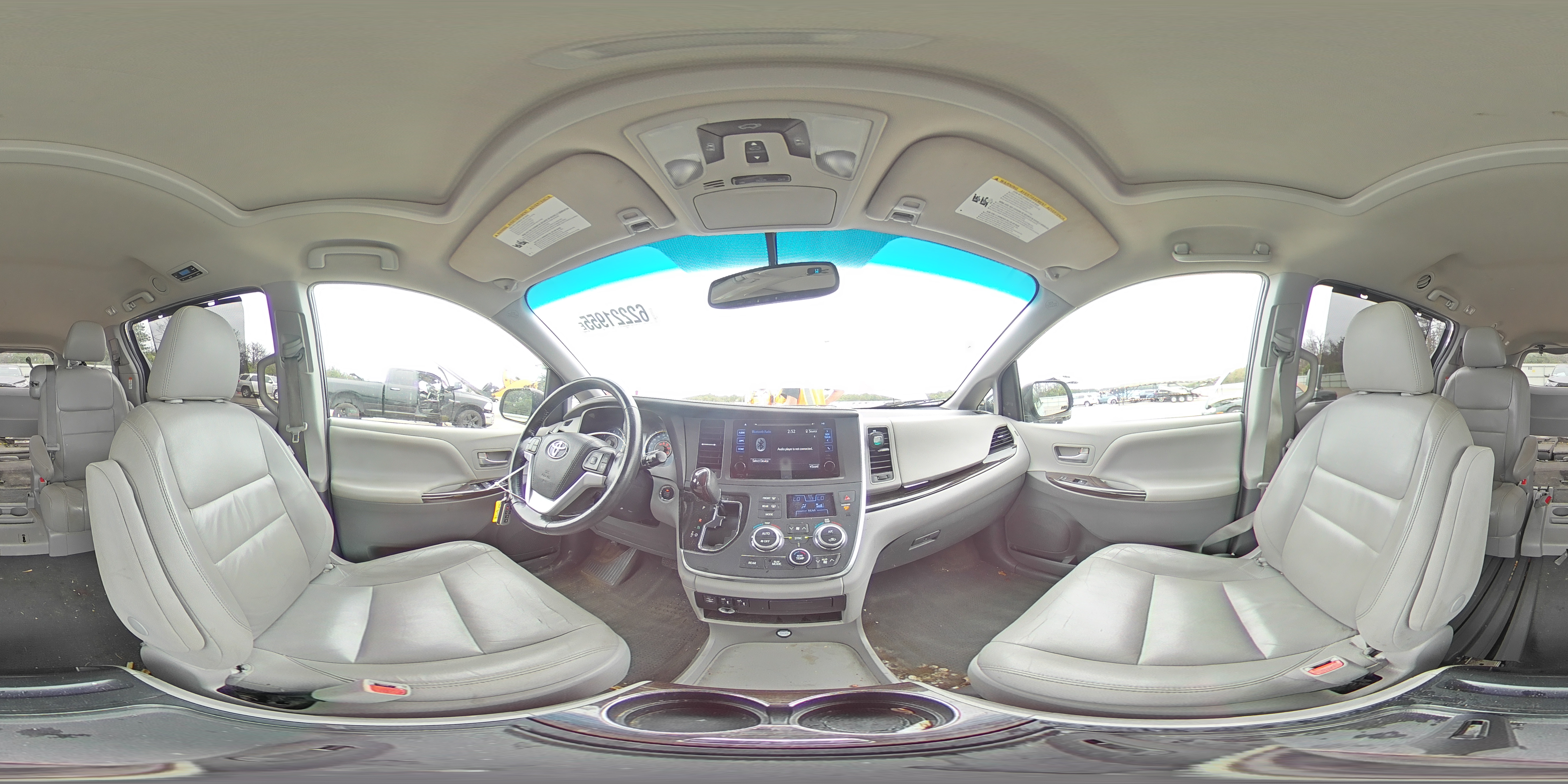 2015 Toyota Sienna Xle VIN: 5TDYK3DC8FS633435 Lot: 62221955