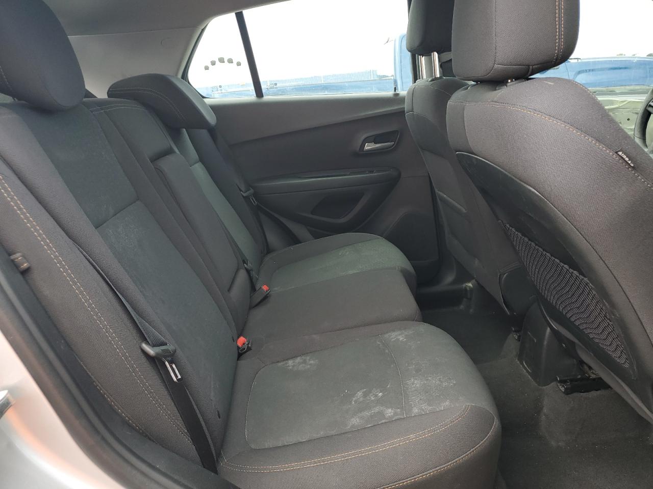 2018 Chevrolet Trax Ls VIN: 3GNCJKSBXJL369688 Lot: 62923115