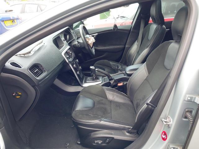 2018 VOLVO V40 T3 [152] R DESIGN NAV PLUS 5DR