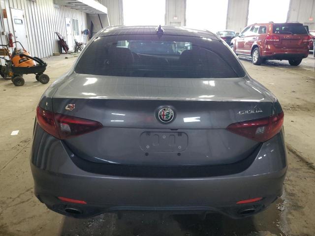  ALFA ROMEO GIULIA 2017 Szary