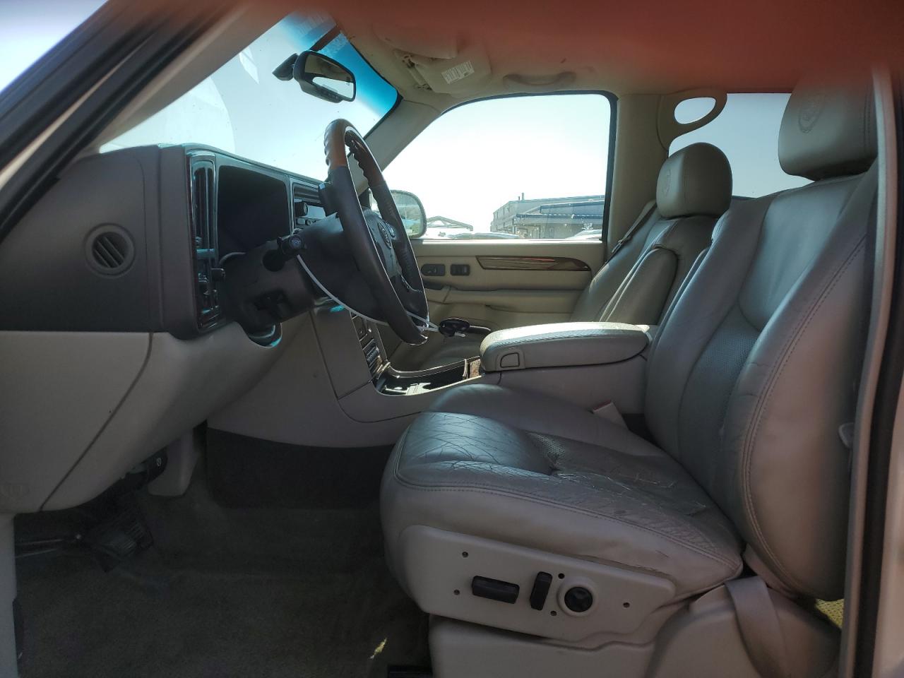 2003 Cadillac Escalade Luxury VIN: 1GYEK63N33R104583 Lot: 61757545