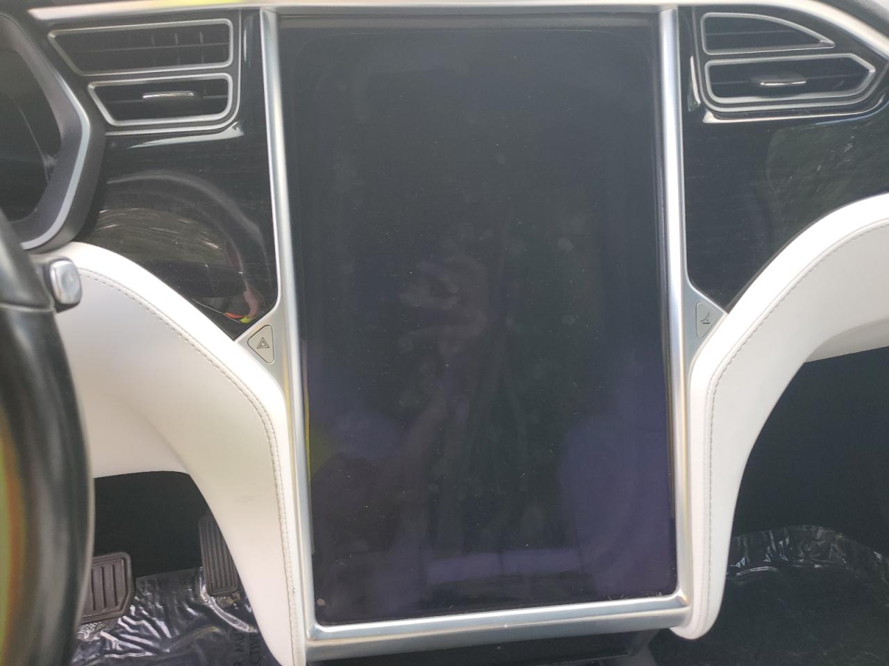 2016 Tesla Model X VIN: 5YJXCAE21GF016161 Lot: 61374195