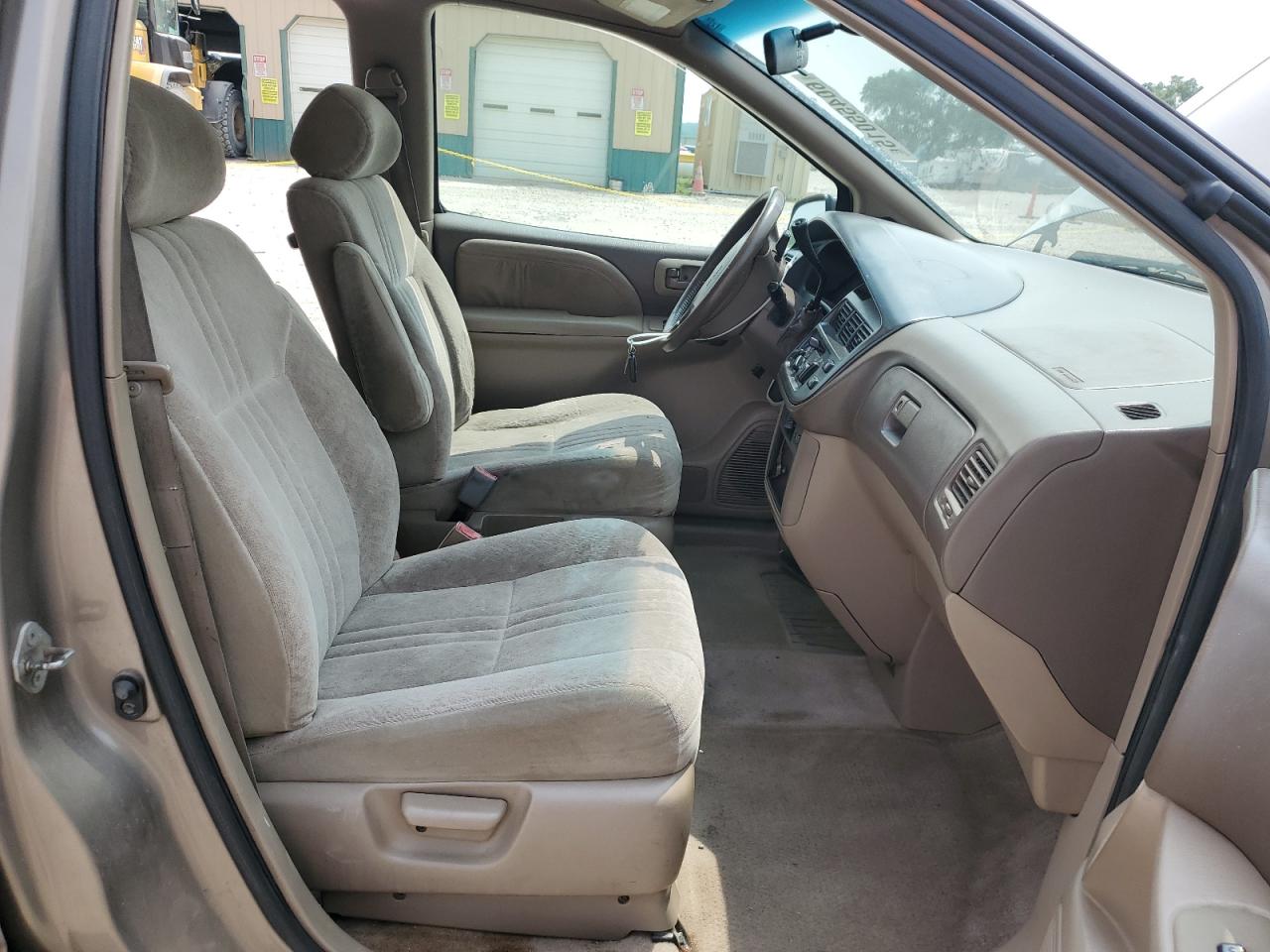 1999 Toyota Sienna Le VIN: 4T3ZF13C3XU120009 Lot: 60455015