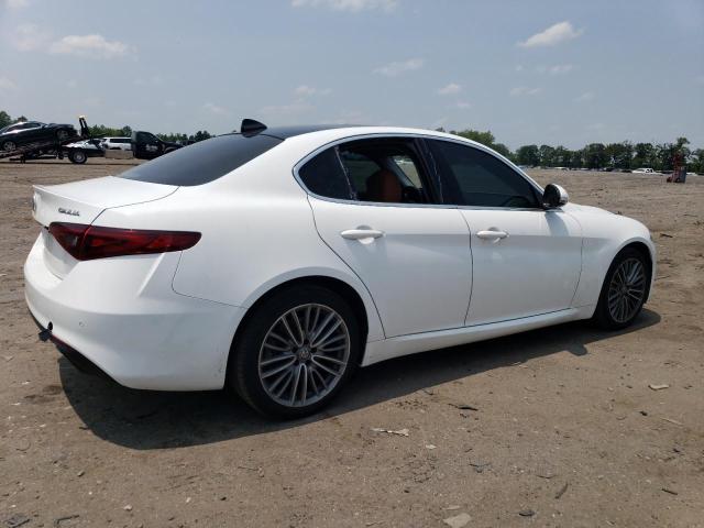  ALFA ROMEO GIULIA 2018 Biały