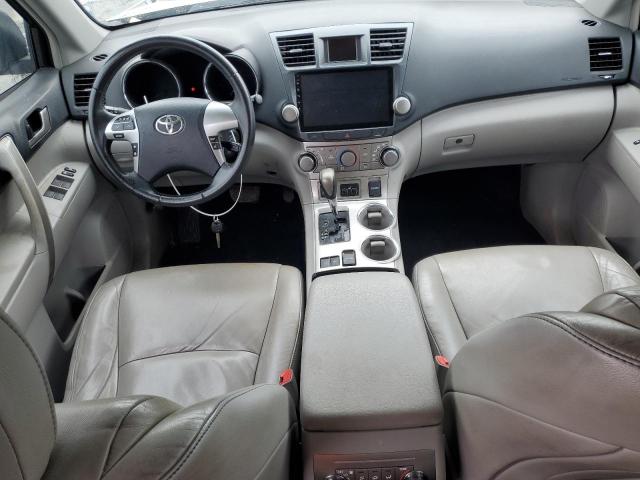 Паркетники TOYOTA HIGHLANDER 2012 Сріблястий