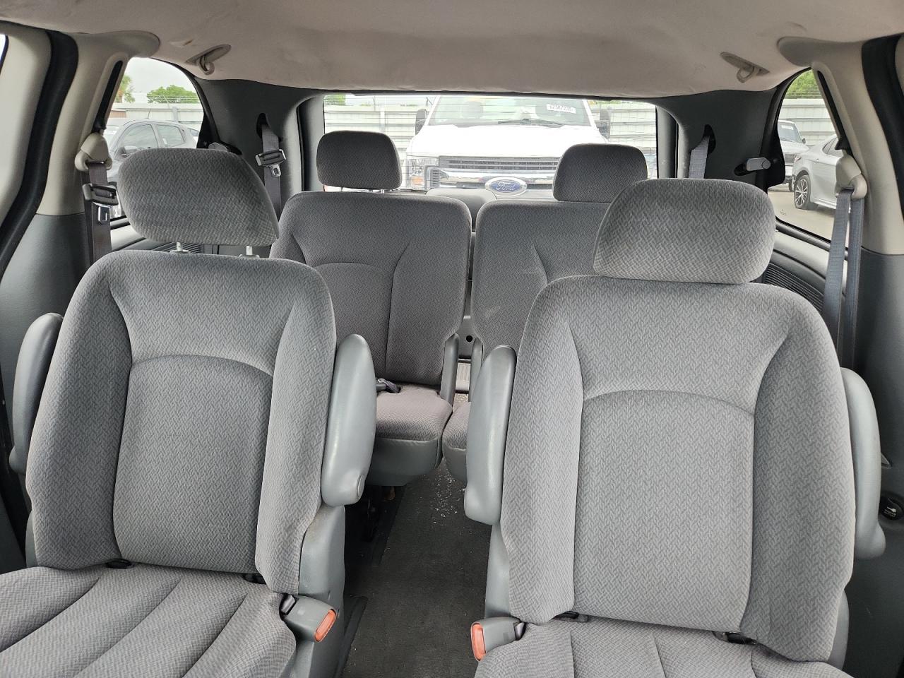 CHRYSLER MINIVAN 2006 VIN 1A4GP45RX6B610472 фото 10