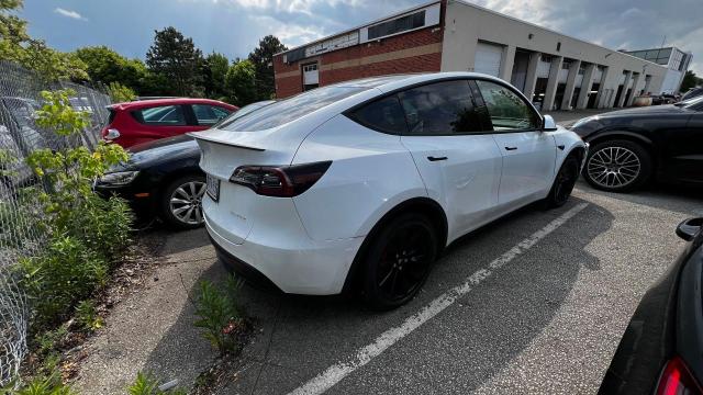  TESLA MODEL Y 2022 Biały