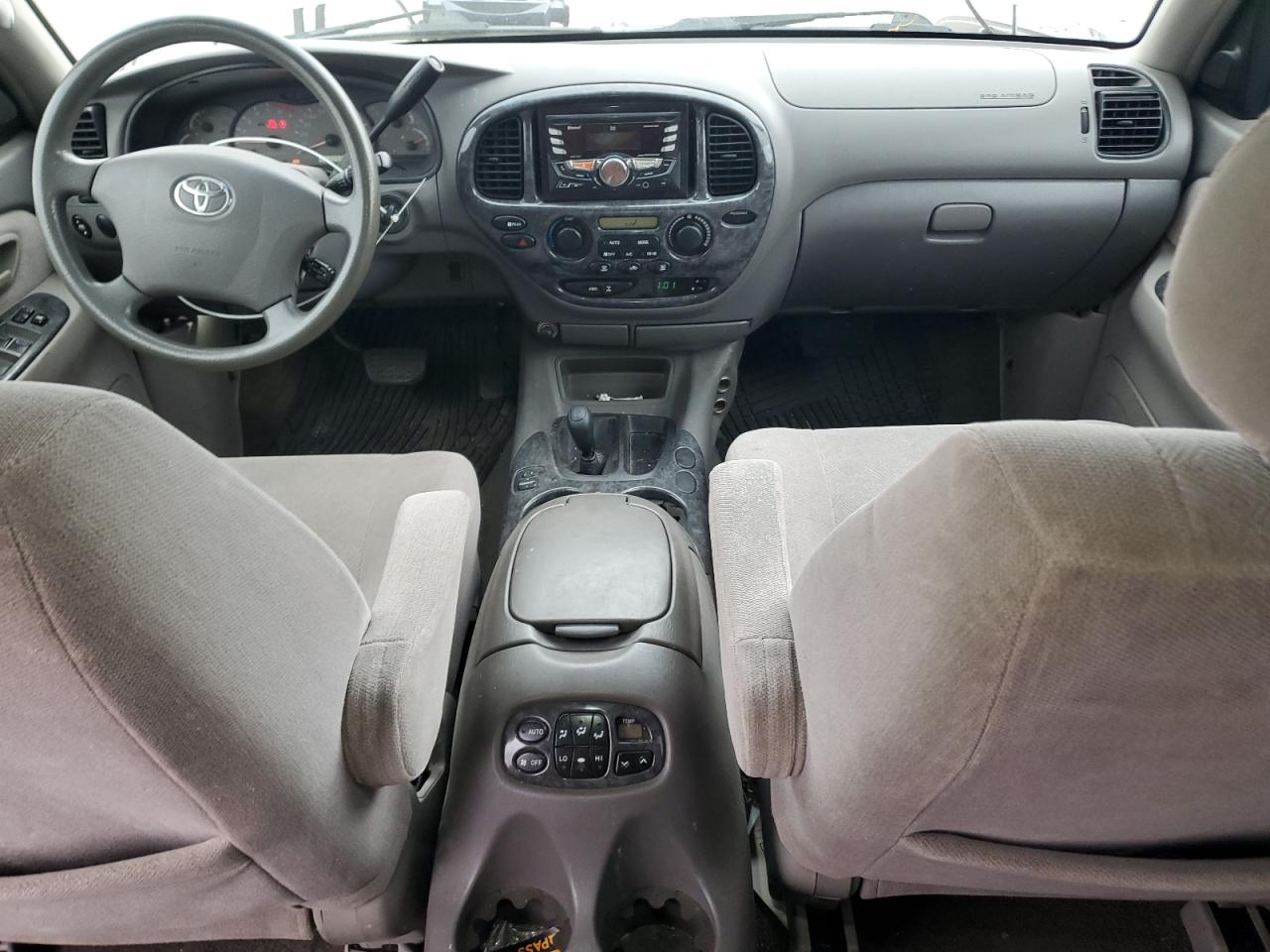 2004 Toyota Sequoia Sr5 VIN: 5TDBT44A24S206790 Lot: 61223365