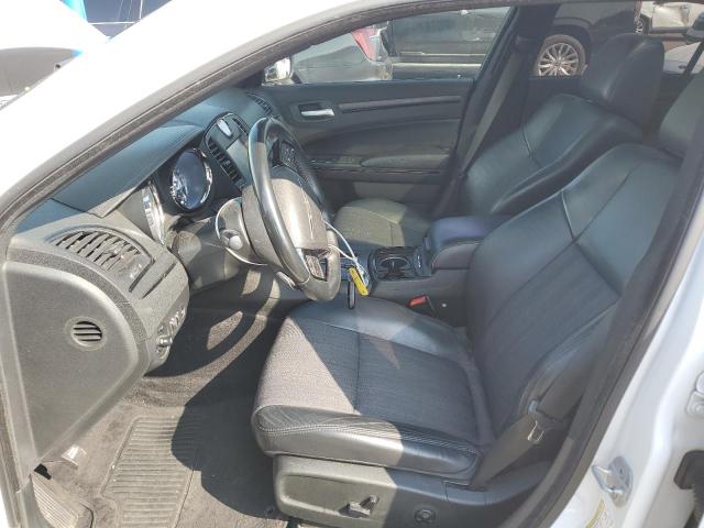 Sedans CHRYSLER 300 2013 White