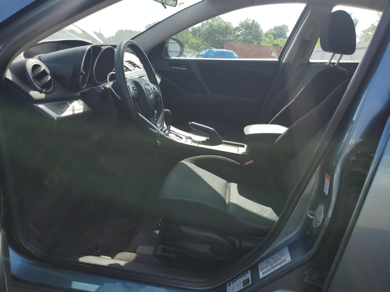 2011 Mazda 3 I VIN: JM1BL1VFXB1416122 Lot: 62945175