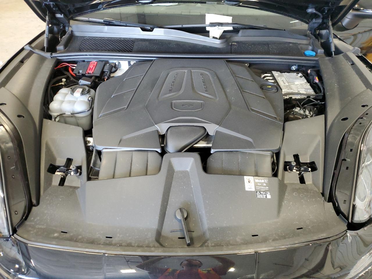 2024 Porsche Cayenne Coupe VIN: WP1BA2AY3RDA56525 Lot: 61639585