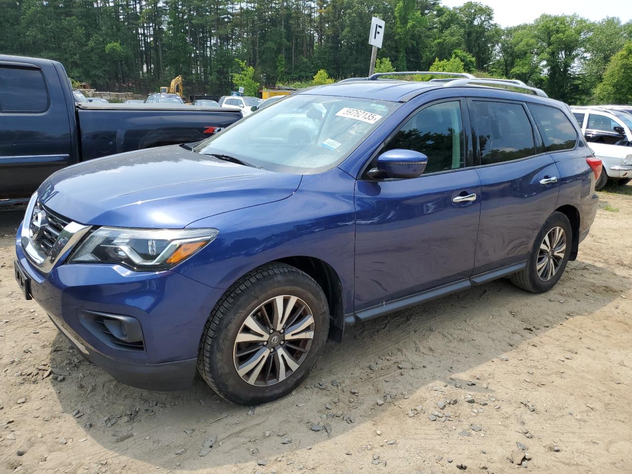 2017 Nissan Pathfinder S zu verkaufen in North Billerica, MA - Minor Dent/Scratches