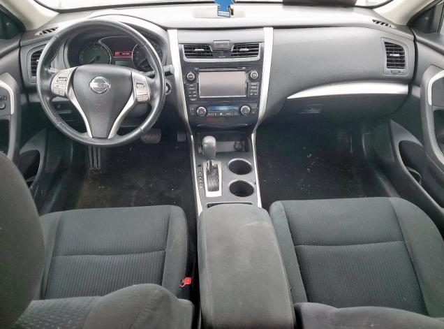 Sedans NISSAN ALTIMA 2015 Srebrny
