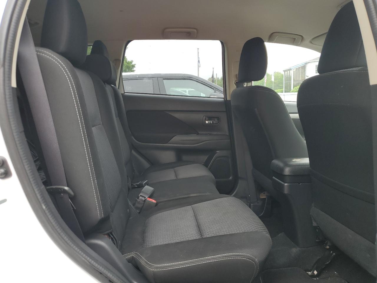 2016 Mitsubishi Outlander Se VIN: JA4AZ3A35GZ035461 Lot: 60287355