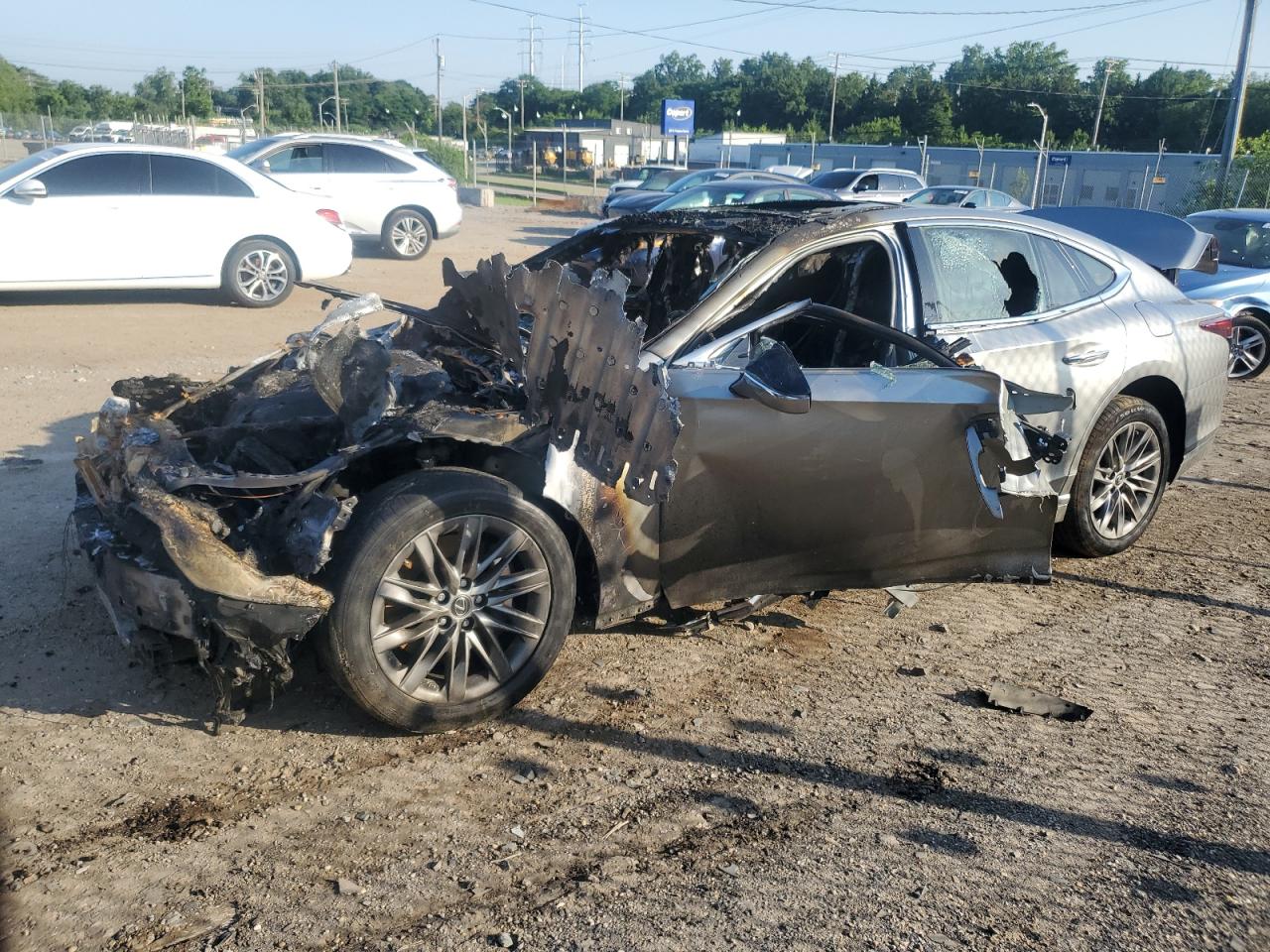 LEXUS LS500 2021. Lot# 62350635. VIN JTHD51GF8M5009040. Photo 1