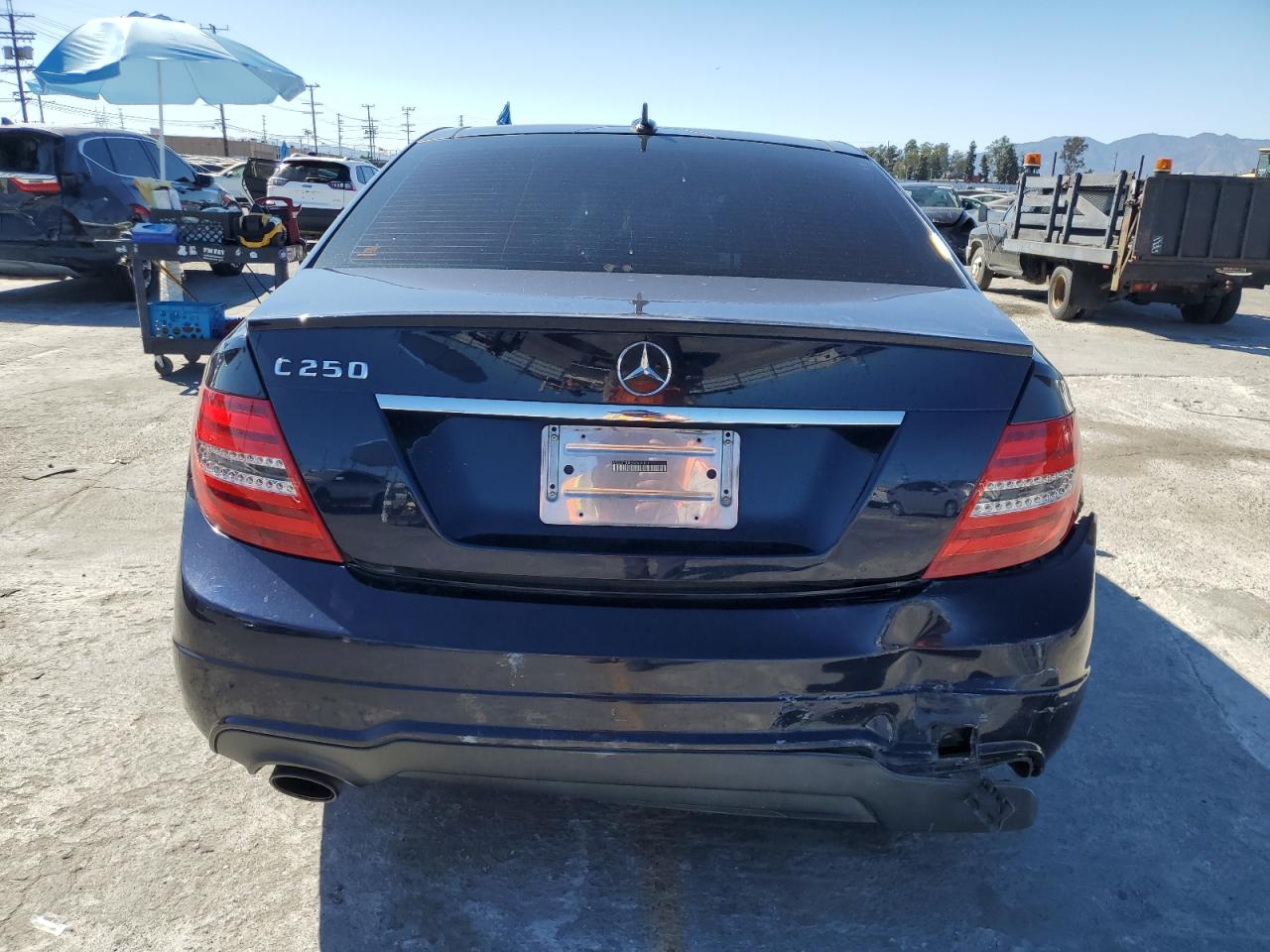 2012 Mercedes-Benz C 250 VIN: WDDGF4HB4CA635818 Lot: 62896395