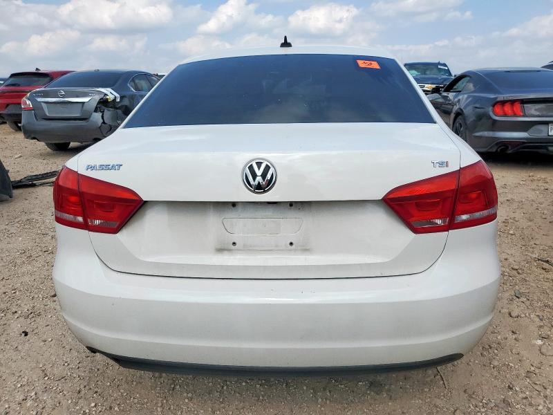  VOLKSWAGEN PASSAT 2015 White