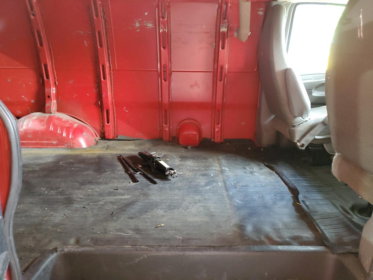 2015 Chevrolet Express G2500 VIN: 1GCWGFCF5F1178286 Lot: 61663895