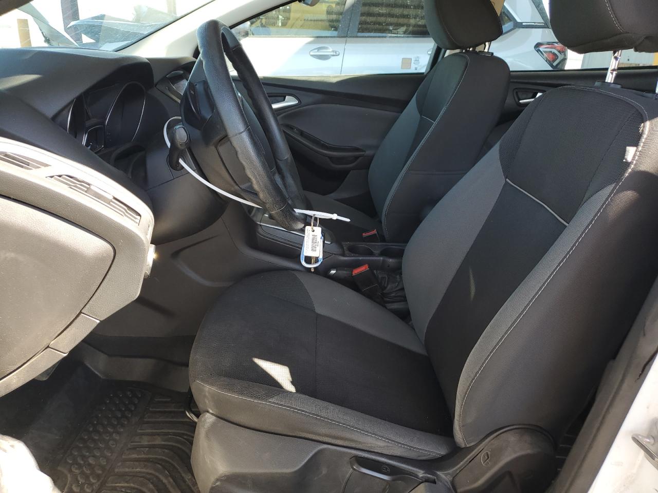 2014 Ford Focus Se VIN: 1FADP3K28EL391911 Lot: 62848605