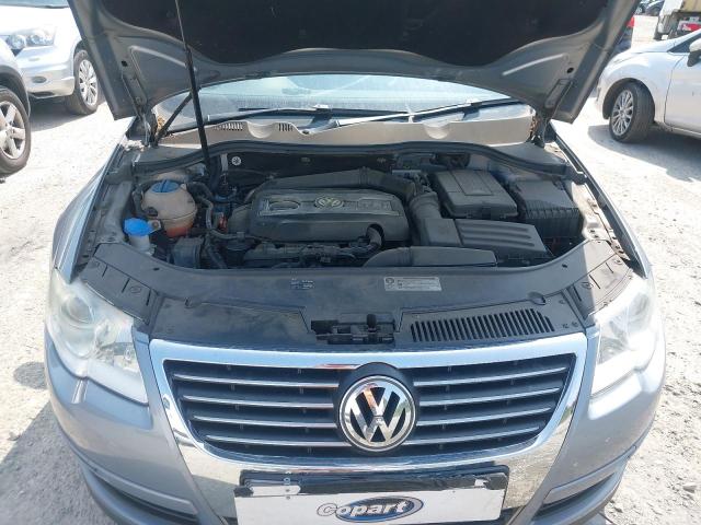 2010 VOLKSWAGEN PASSAT HIG