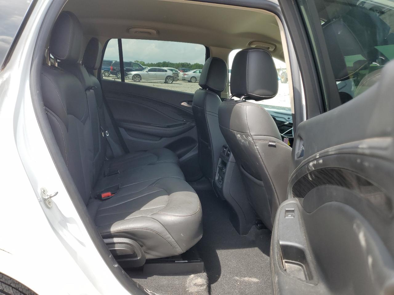 2017 Buick Envision Essence VIN: LRBFXBSA8HD085583 Lot: 60202555
