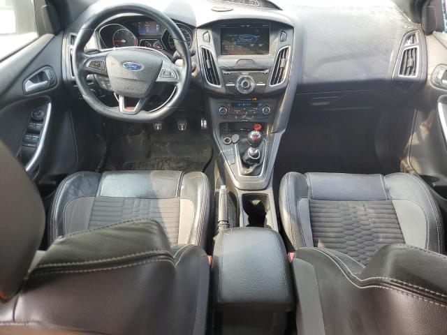 Hatchbacks FORD FOCUS 2015 Gray