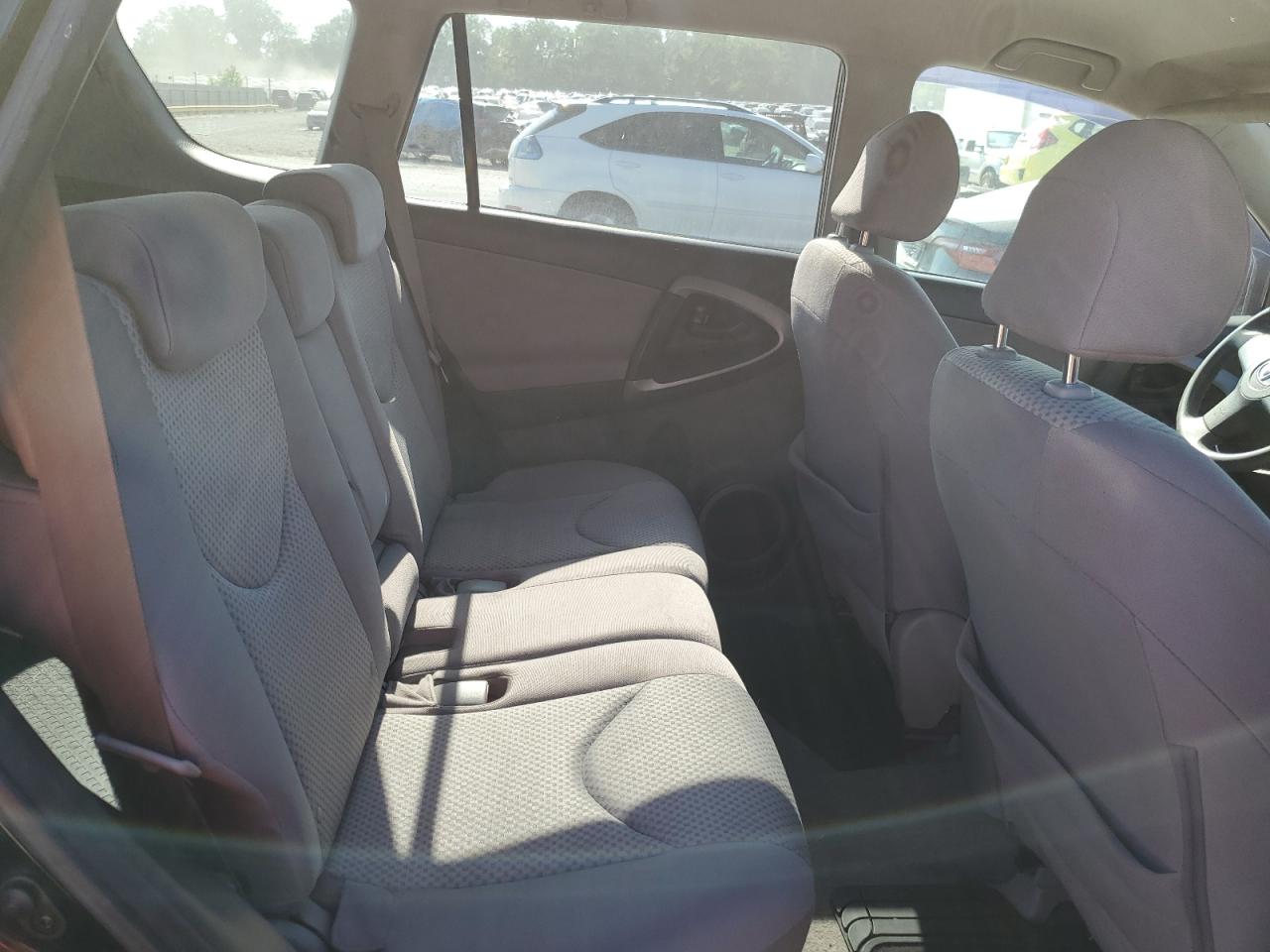 TOYOTA RAV4 2008 VIN JTMZD33V486067102 фото 11