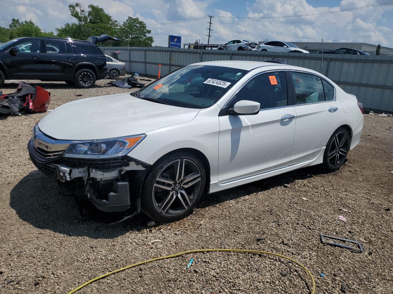 HONDA ACCORD 2017 1HGCR2F64HA082834