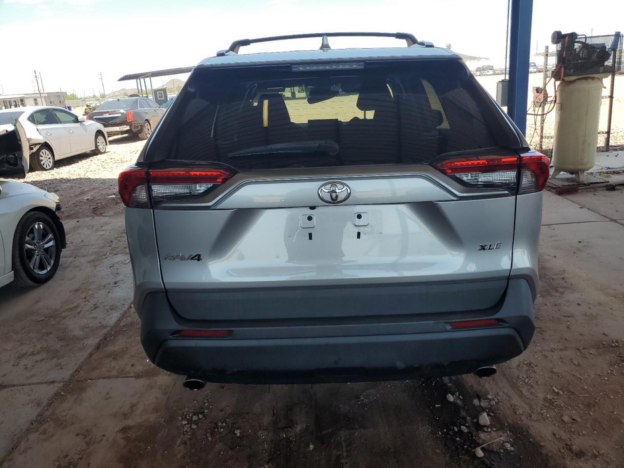 2021 Toyota Rav4 Xle VIN: 2T3W1RFV1MC101775 Lot: 62649245