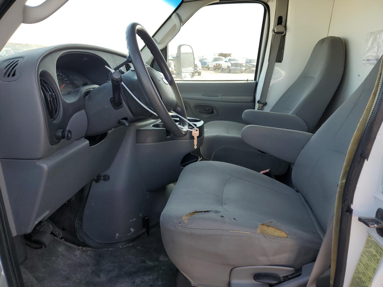 2008 Ford Econoline E350 Super Duty Cutaway Van VIN: 1FDWE35L08DA54477 Lot: 61429365
