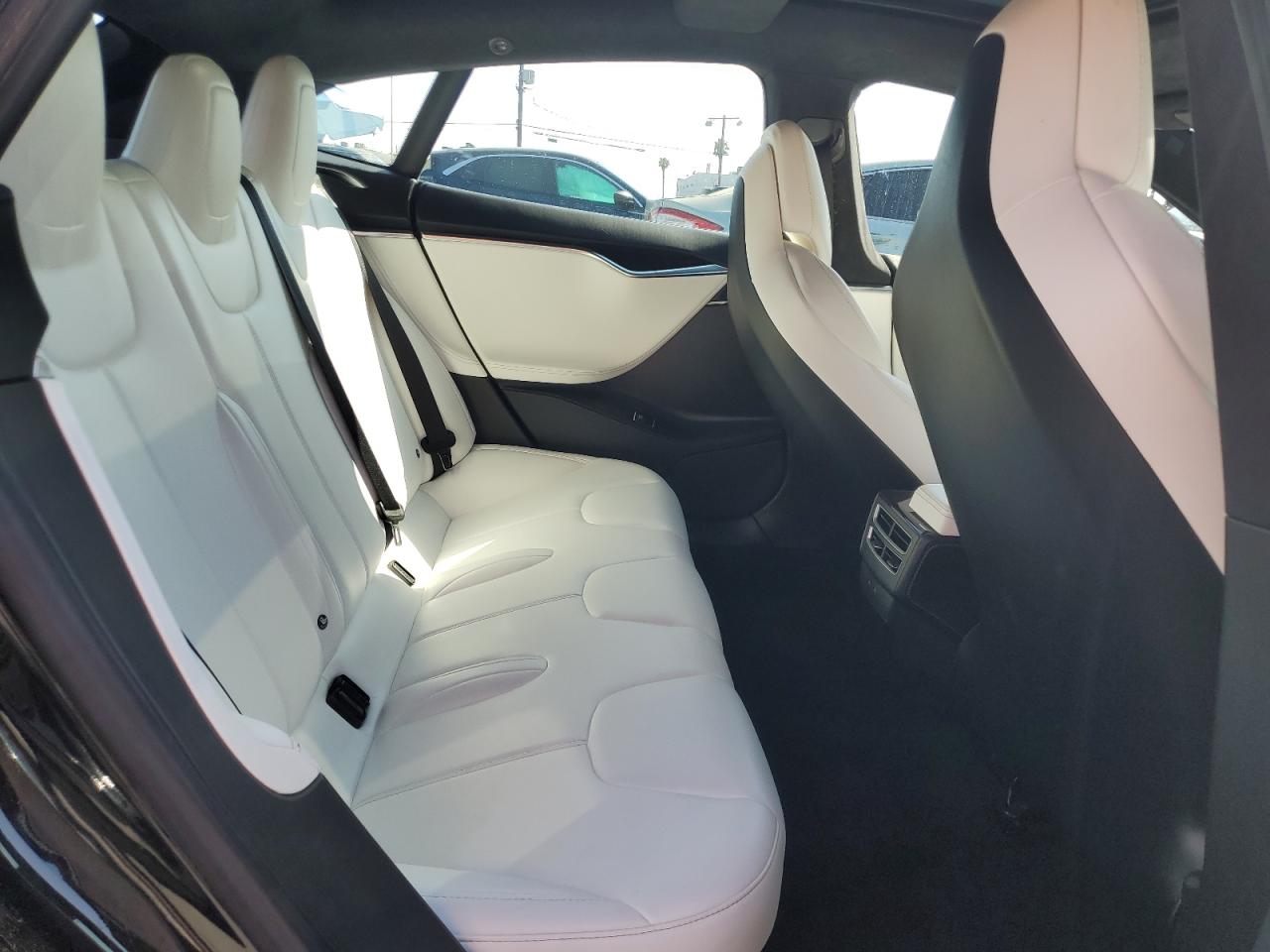2017 Tesla Model S VIN: 5YJSA1E14HF209736 Lot: 62951675