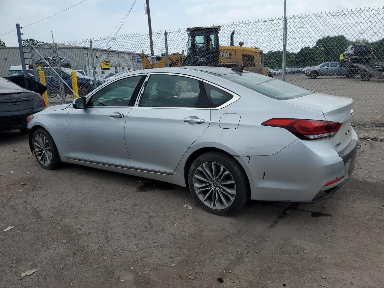 HYUNDAI GENESIS 2015 VIN KMHGN4JE3FU038563 фото 2