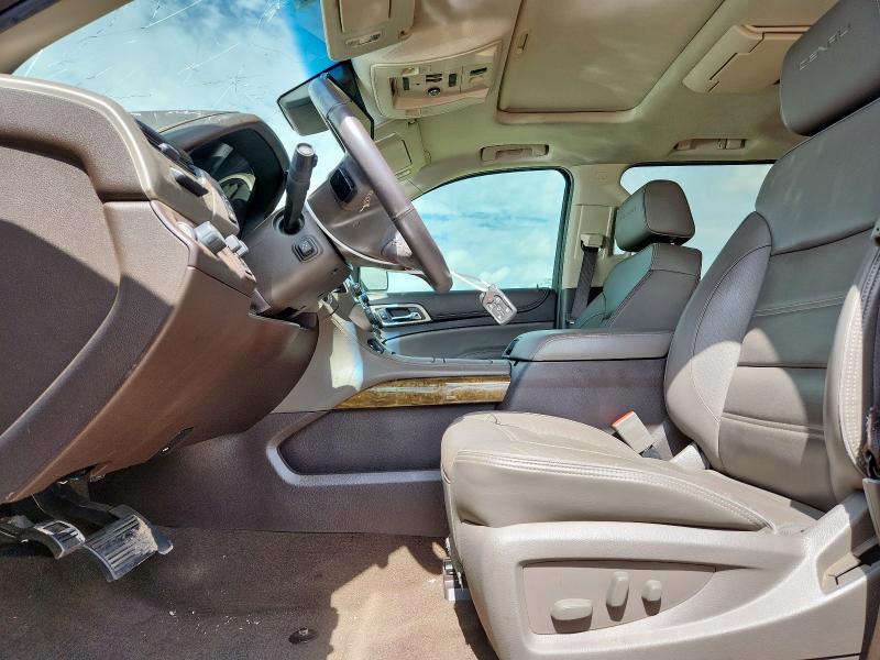  GMC YUKON 2017 Srebrny