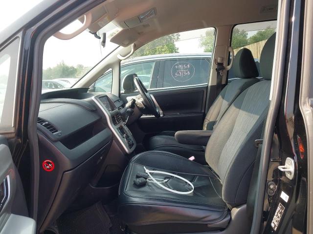 2011 TOYOTA NOAH