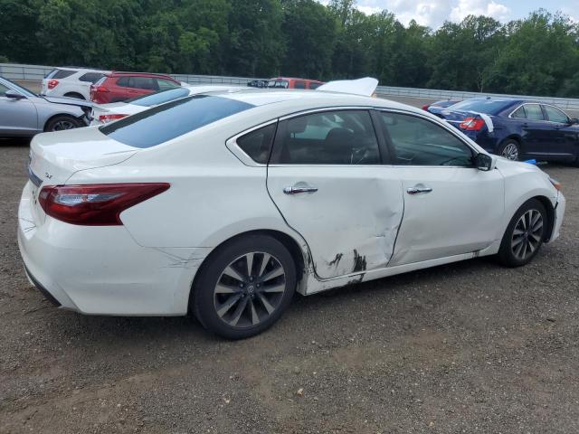  NISSAN ALTIMA 2018 Белы
