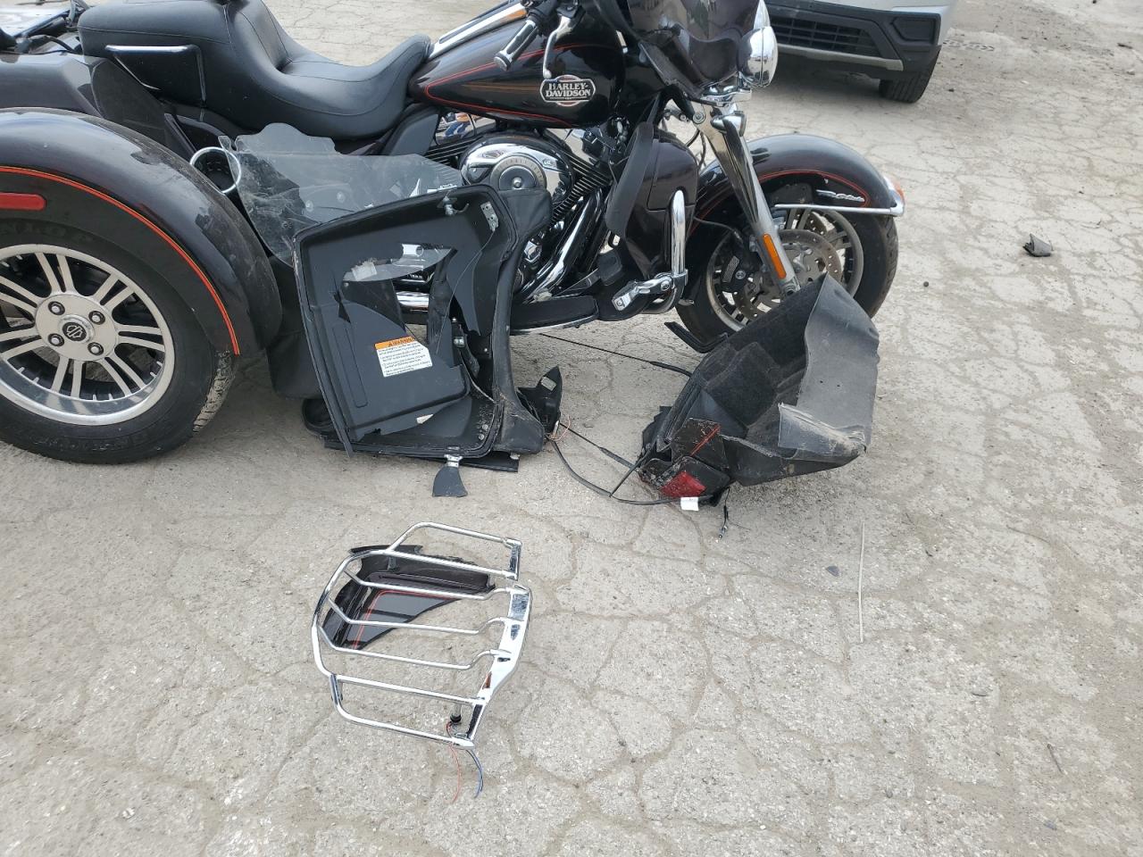 2011 Harley-Davidson Flhtcutg VIN: 1HD1MAM13BB851748 Lot: 59120175