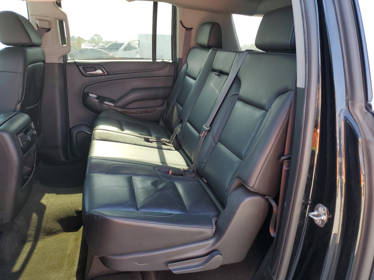 2015 Chevrolet Suburban C1500 Lt VIN: 1GNSCJKC9FR732720 Lot: 62564765