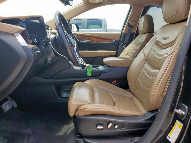 Parquets CADILLAC XT5 2017 Czarny