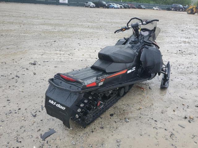 2015 SKIDOO RENEGADE  