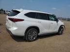 2020 Toyota Highlander Platinum   for Sale in Elgin, IL - Front End