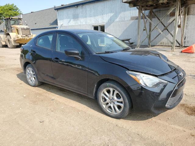  TOYOTA YARIS 2018 Czarny