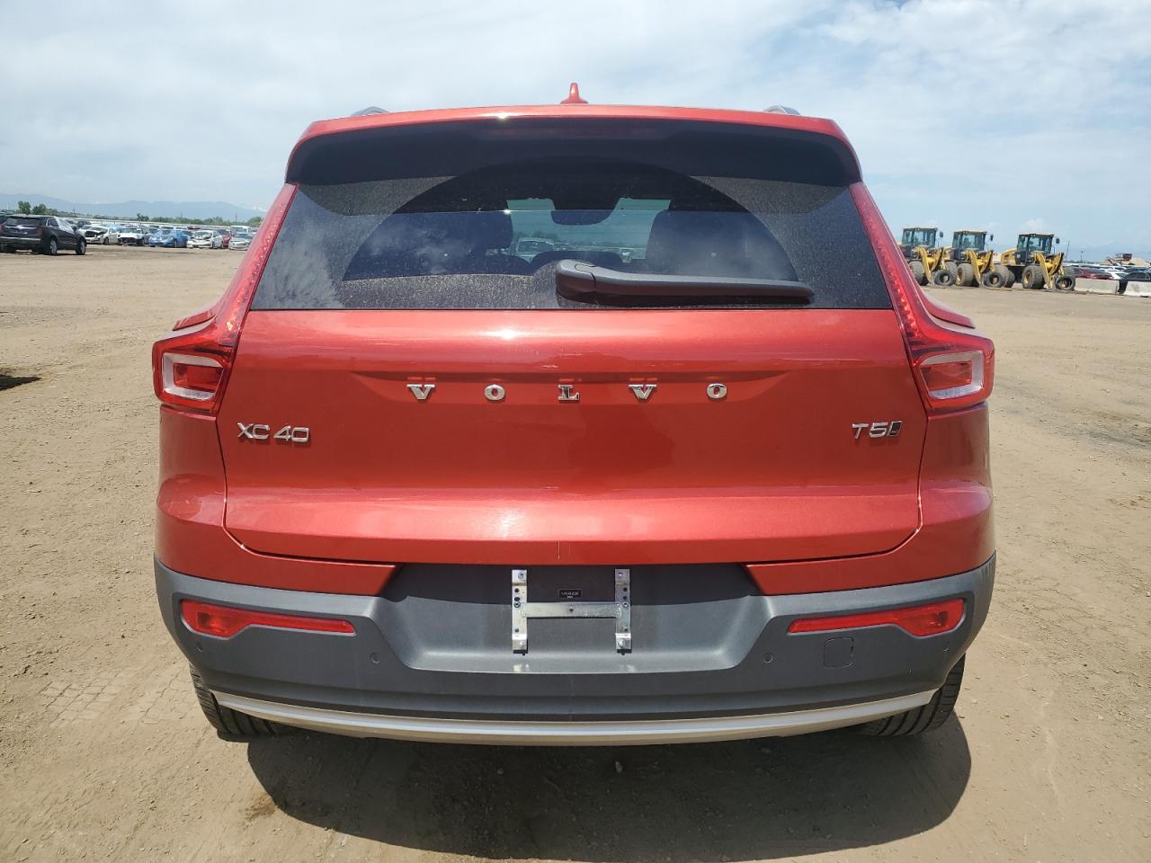 2020 Volvo Xc40 T5 Momentum VIN: YV4162UK2L2253613 Lot: 57165105