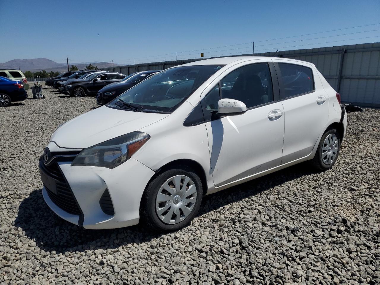 2017 Toyota Yaris L იყიდება Reno-ში, NV - Rear End