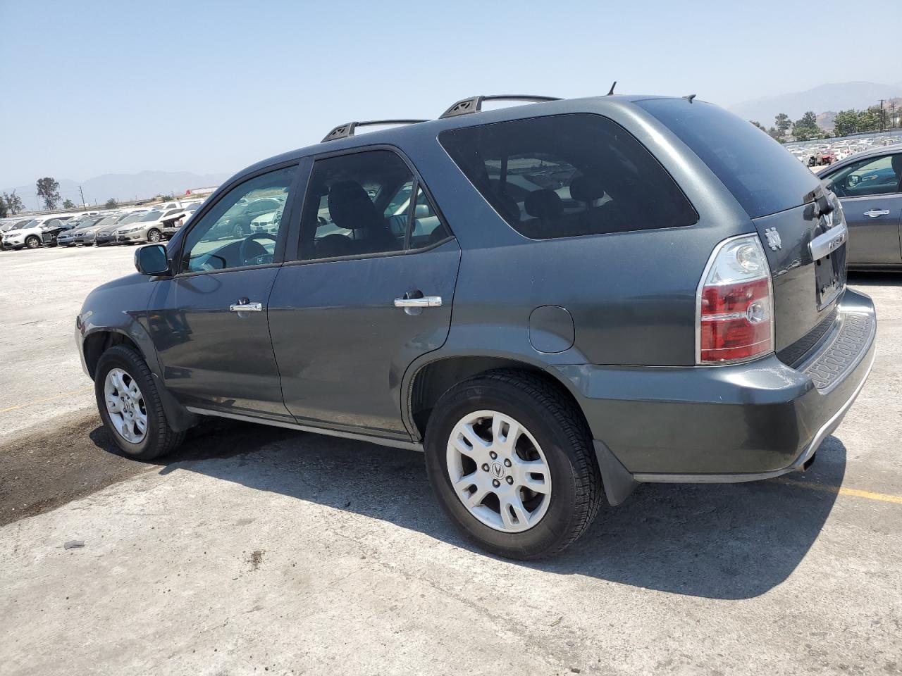 ACURA MDX 2005 VIN 2HNYD18995H505161 photo 2