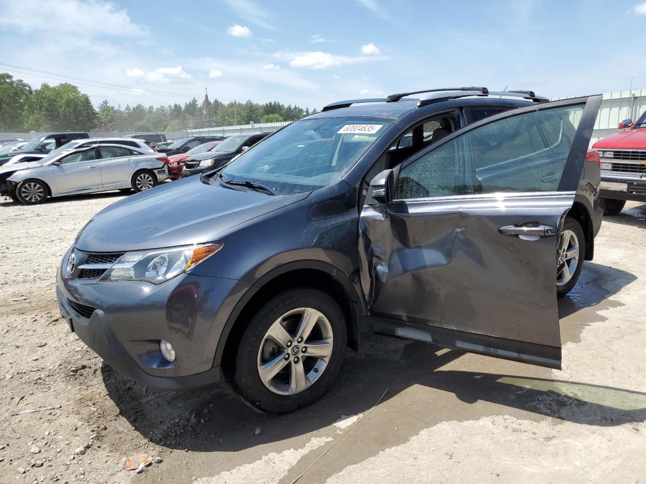 2015 Toyota Rav4 Xle for Sale in Franklin, WI - Side