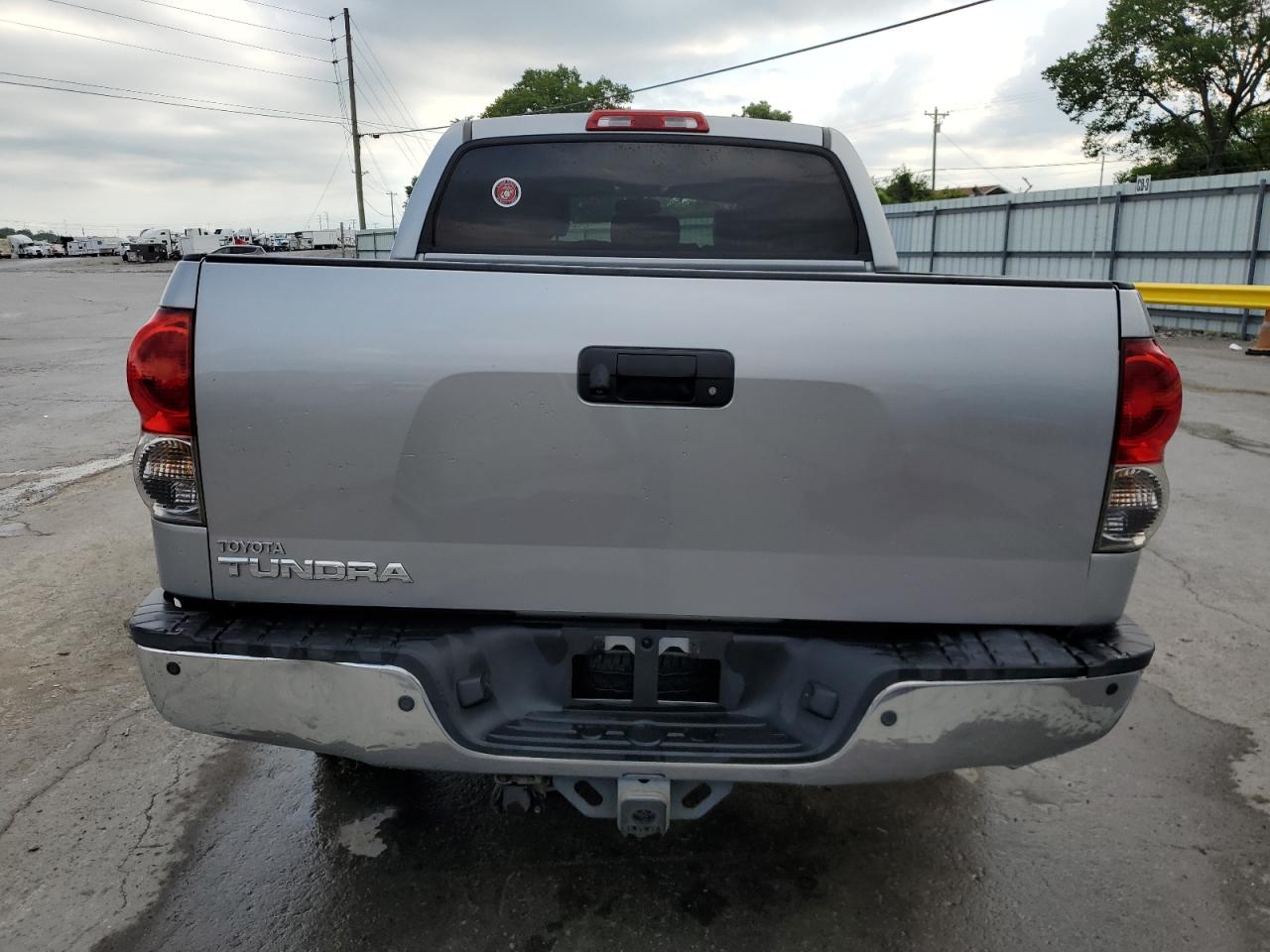2008 Toyota Tundra Crewmax Limited VIN: 5TBEV581X8S482415 Lot: 62211275