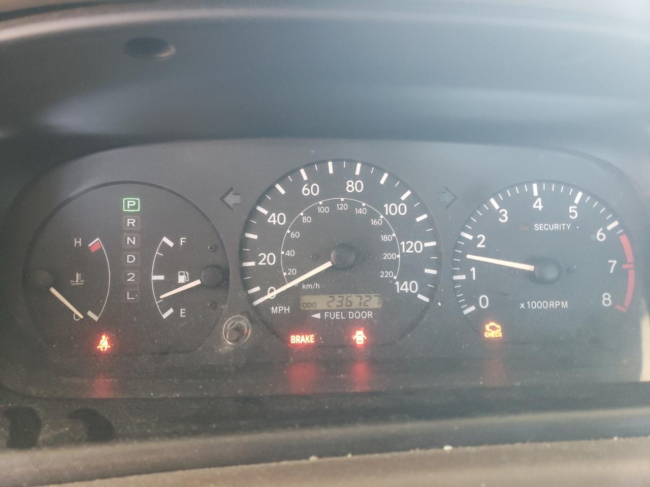 2000 Toyota Camry Le VIN: 4T1BF28K2YU946156 Lot: 61776065
